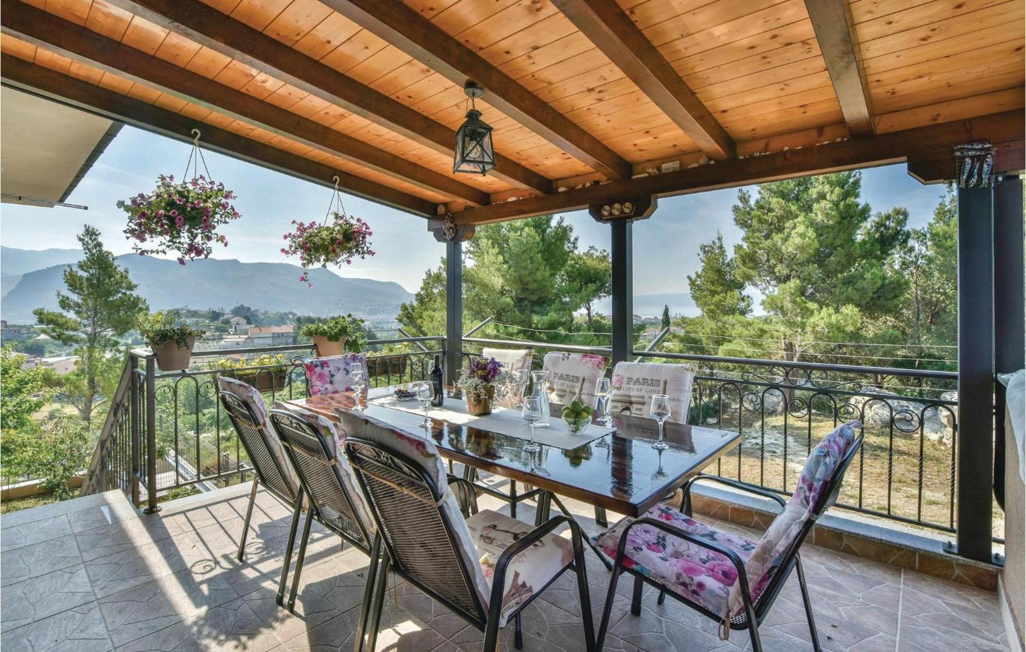Lovely Home In Split With Jacuzzi المظهر الخارجي الصورة